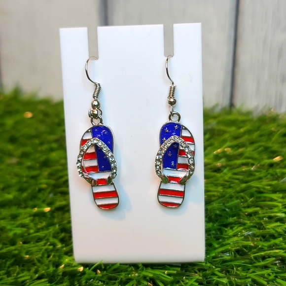 PATRIOTIC USA flip flop dangle earrings with rhinestones, 1 set NWT - Picture 5 of 8